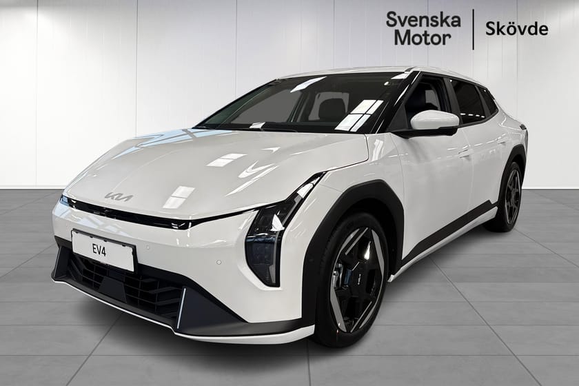 Bild 1 av Kia EV4 Long Range Fastback KAMPANJ* Plus INK VINTERHJUL- Billån från 3 020 :-/mån Lagerbil
