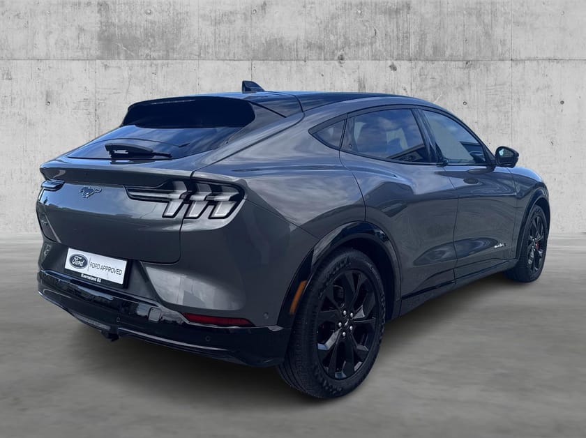 Bilde 4 av Ford Mustang Mach-E Long Range AWD Teknologipakke + | Panoramatak | Hengerfeste 1500 kg