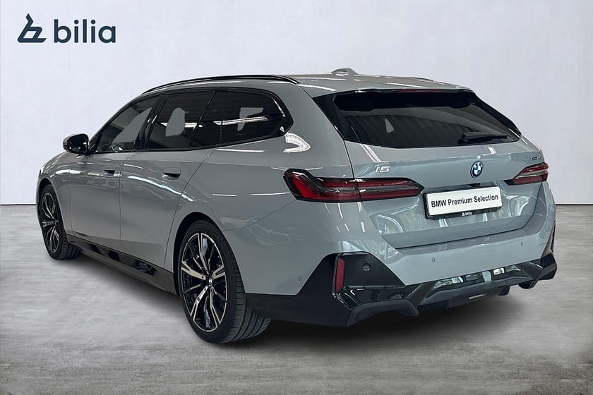 Bild 2 av BMW i5 xDrive40 Touring xDrive 40 | DEMOBIL | Bowers & Wilkins | Aktiv farth.
