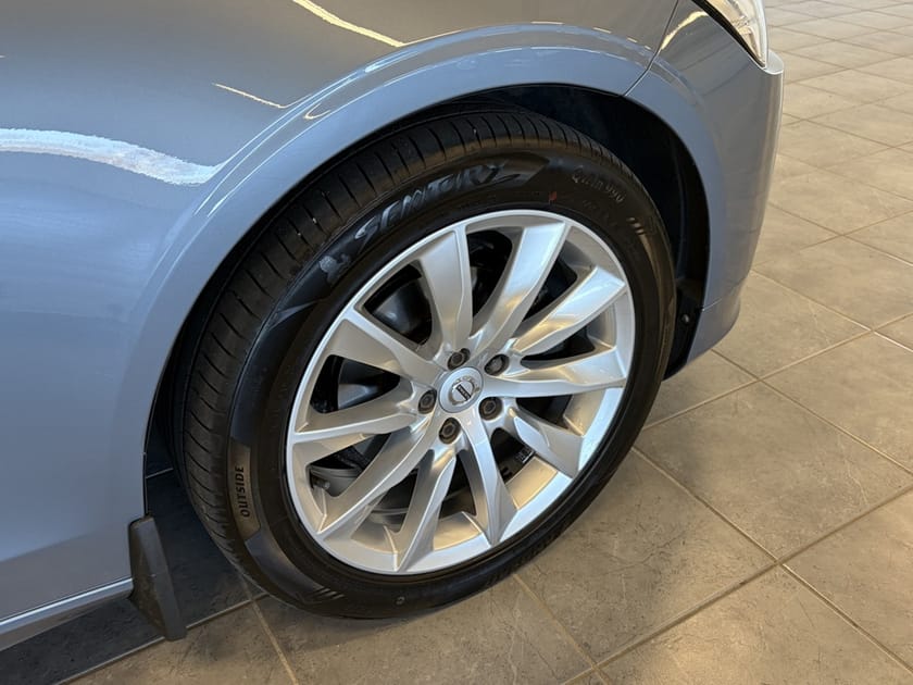 Bild 3 av Volvo V90 Momentum D4 190hk Aut/Drag