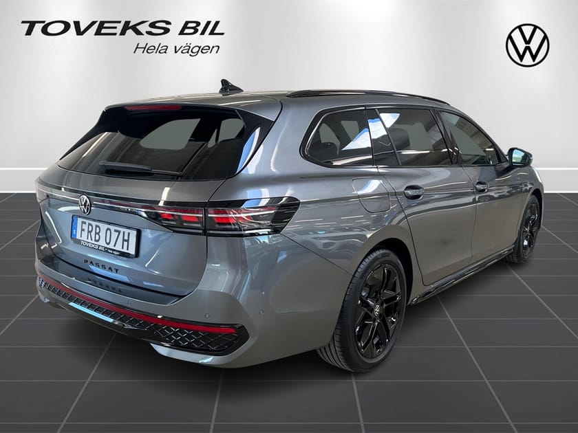 Bild 3 av Volkswagen Passat Sportscombi 2.0 TDI AUT 4M R-LINE Drag/Värmare