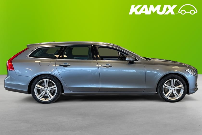 Bild 2 av Volvo V90 D5 AWD Momentum Pano 360° Kamera Navi Drag