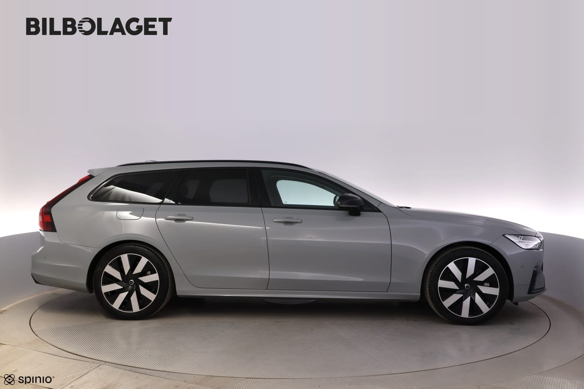 Volvo V90 2025 - miniatyr 2