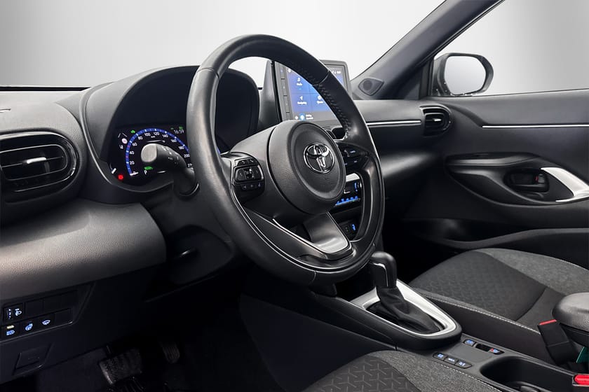 Bild 4 av Toyota Yaris Cross Hybrid ACTIVE PLUS | DRAGKROK | ADAPTIV FHÅLLARE | CARPLAY