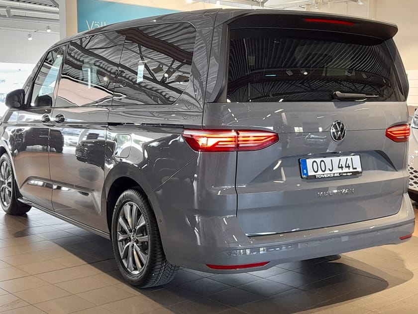 Bild 4 av Volkswagen Multivan LIFE HJULBAS: 3124 MM LÅNGT ÖVERHÄNG MOTO