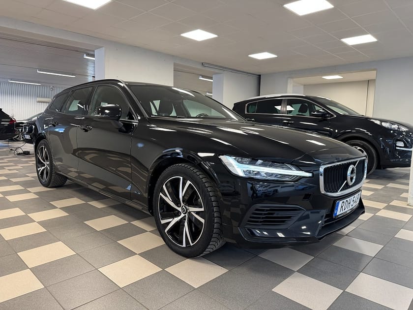 Bild 3 av Volvo V60 Recharge T6 AWD Geartronic CarPlay Drag VOC 340 Hk