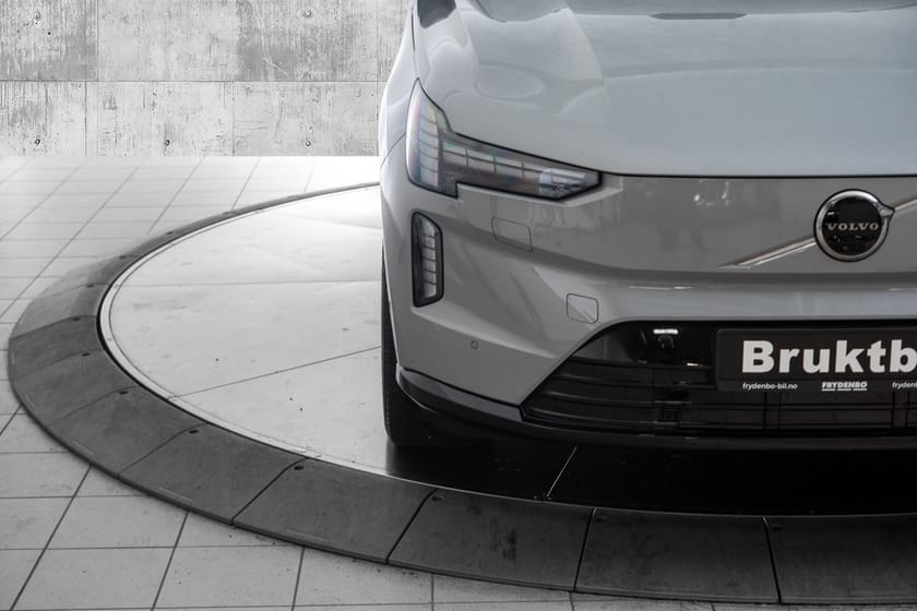 Bilde 3 av Volvo EX90 Twin Motor Performance Ultra KROK|22"|B&W|PILOT.ASSIST|7S++