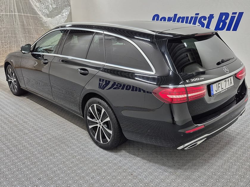Bild 3 av Mercedes-Benz E 300 T de 4MATIC KOMBI plug in 306HK 4x4