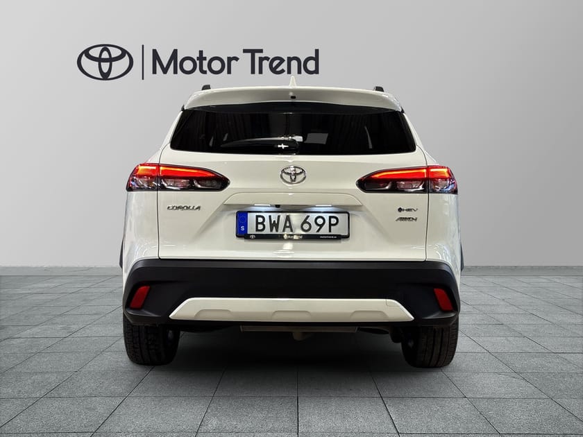 Bild 5 av Toyota Corolla Cross Hybrid AWD-i CVT 197hk,Style & Plus