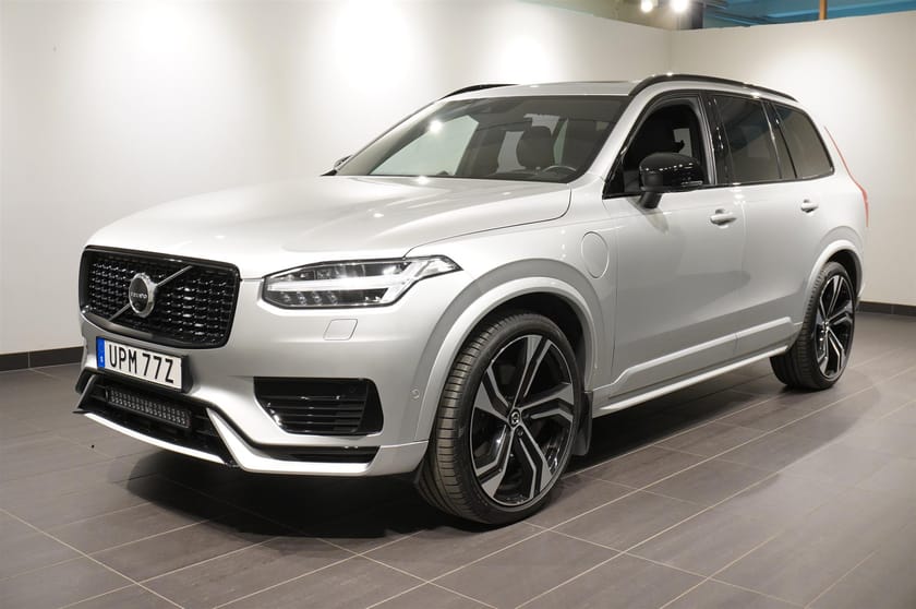 Bild 1 av Volvo XC90 T8 Recharge AWD R-Design B W Pano HUD 360° Luftfjädring