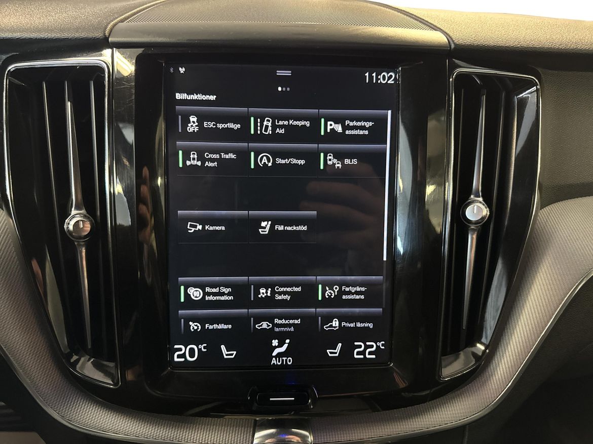 Volvo XC60 2018 - miniatyr 11