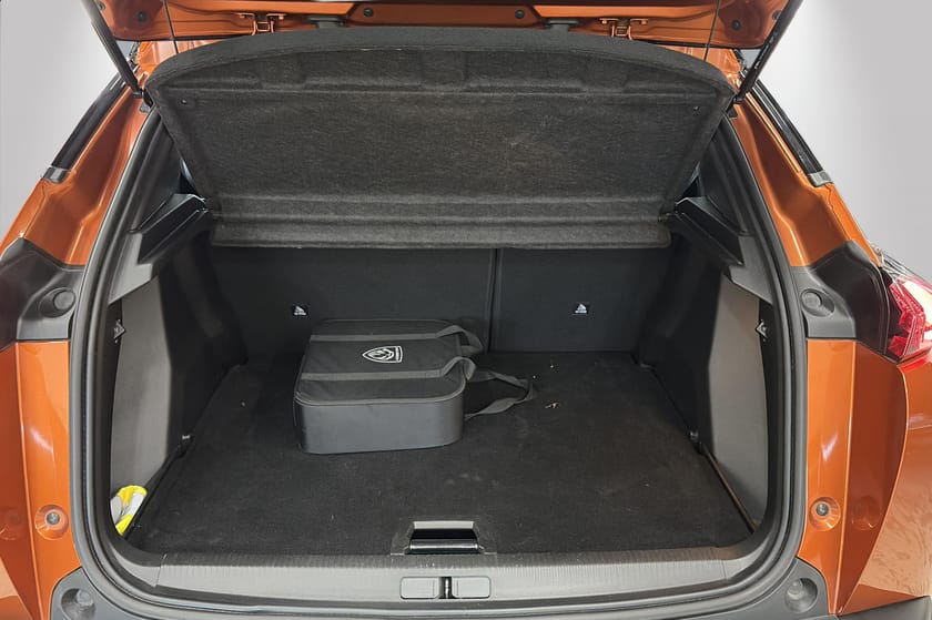 Bilde 5 av Peugeot e-2008 GT-Line / Navi / Kamera  /