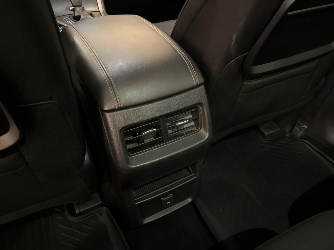 Ford Galaxy 2016 - miniatyr 10