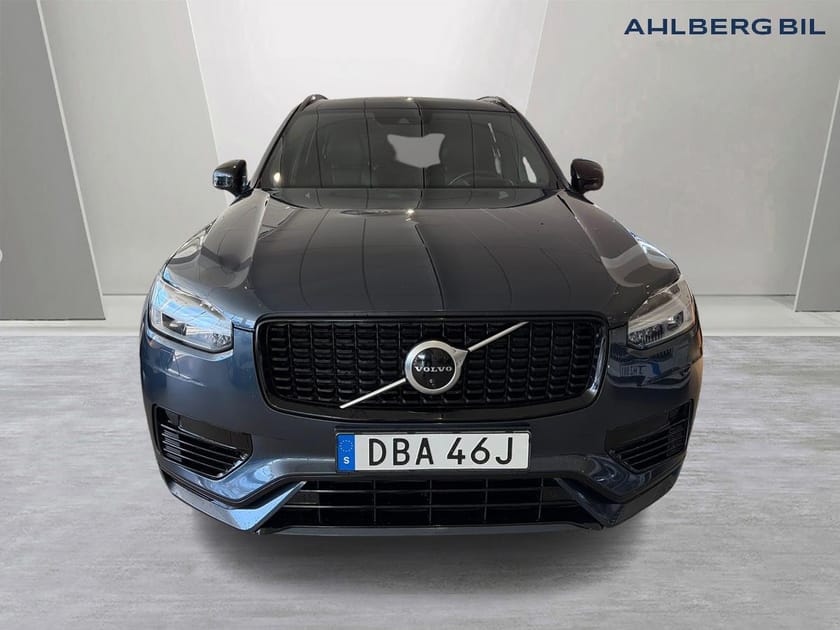 Bild 4 av Volvo XC90 7 Säten Recharge T8 R-Design 7-säten, Loungepaket, Ljuspaket, Aktiv Chassi Luftfjädring, Nappa Läder Ventilerat, Dragkrok Halvautomatisk, Navigation