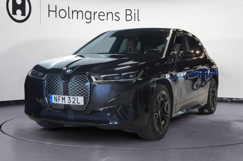 Bild 1 av BMW iX M60 Drag Luftfjädring Bowers Wilkins Värmekomfort
