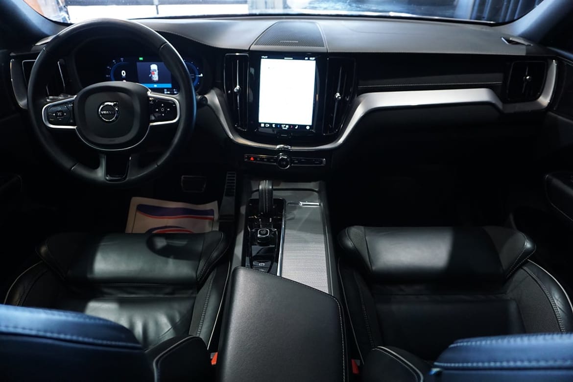 Volvo XC60 2022 - miniatyr 11