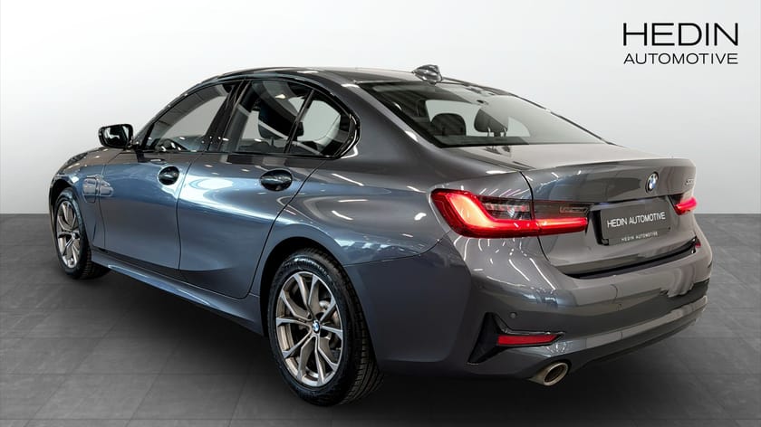 Bild 2 av BMW 330e Sedan 