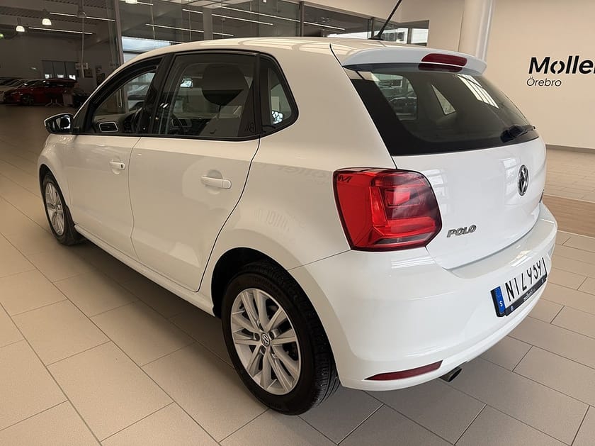 Bild 2 av Volkswagen Polo TSI 1.2 90HK I Årsskatt 360kr I Sätesvärme (Fram)