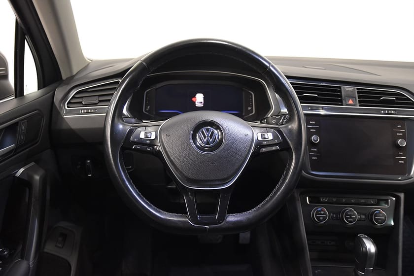 Bild 2 av Volkswagen Tiguan 2.0 4M R-line Cockpit D-värm Drag 2673kr/mån
