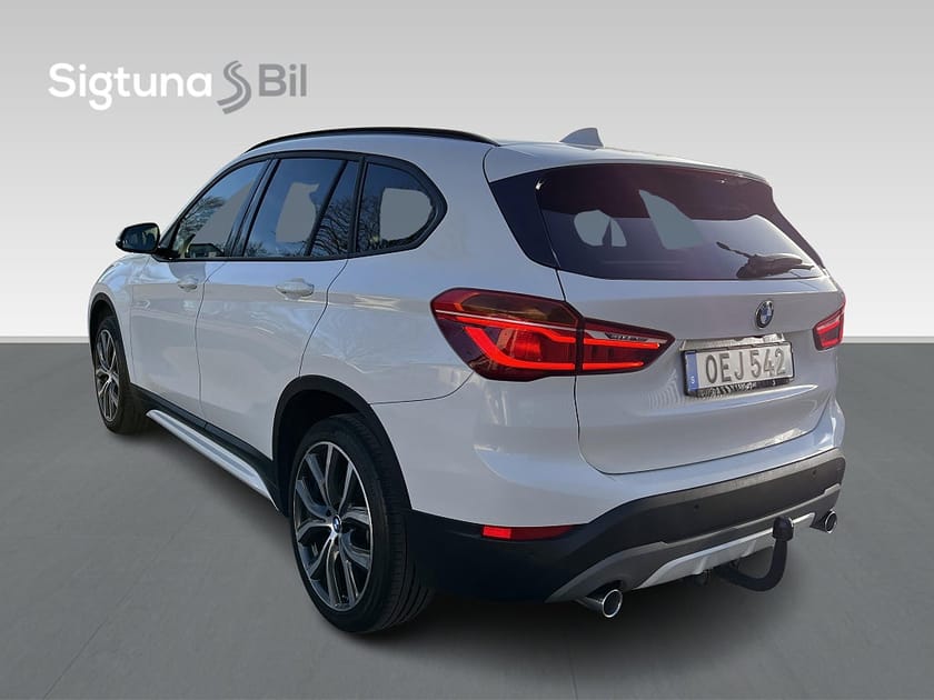 Bild 4 av BMW X1 xDrive20d 190hk / Panorama / Head-Up / Backkamera