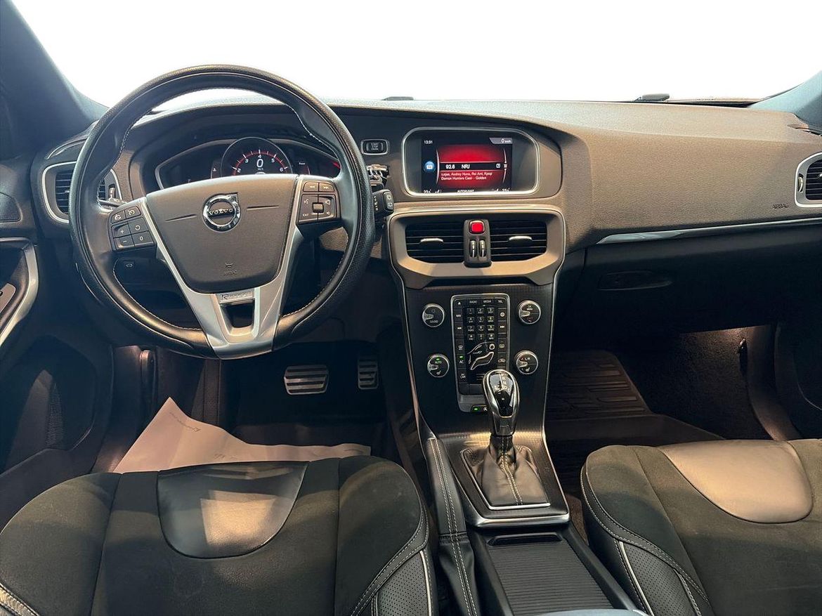 Volvo V40 2019 - miniatyr 8