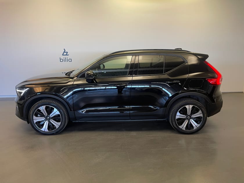 Bild 2 av Volvo XC40 Recharge Single Motor Core / Tonade rutor / Navigation / Backkamera /