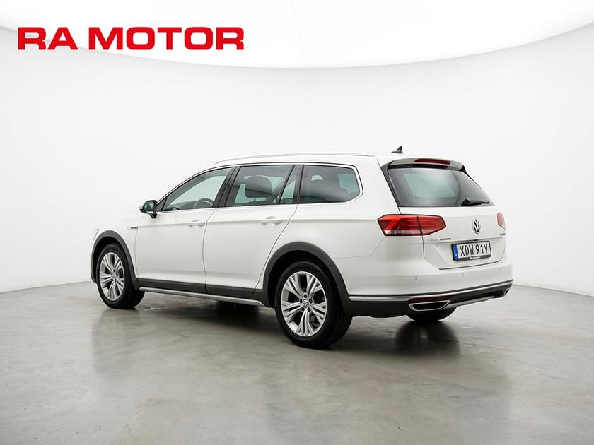 Bild 4 av Volkswagen Passat Alltrack 2.0 TDI 190hk 4Motion DVärm Drag Cockpit Skinn