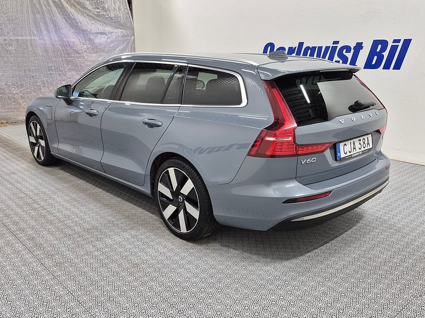 Bild 5 av Volvo V60 T6 Recharge Core Bright plug in AWD 350HK 4x4