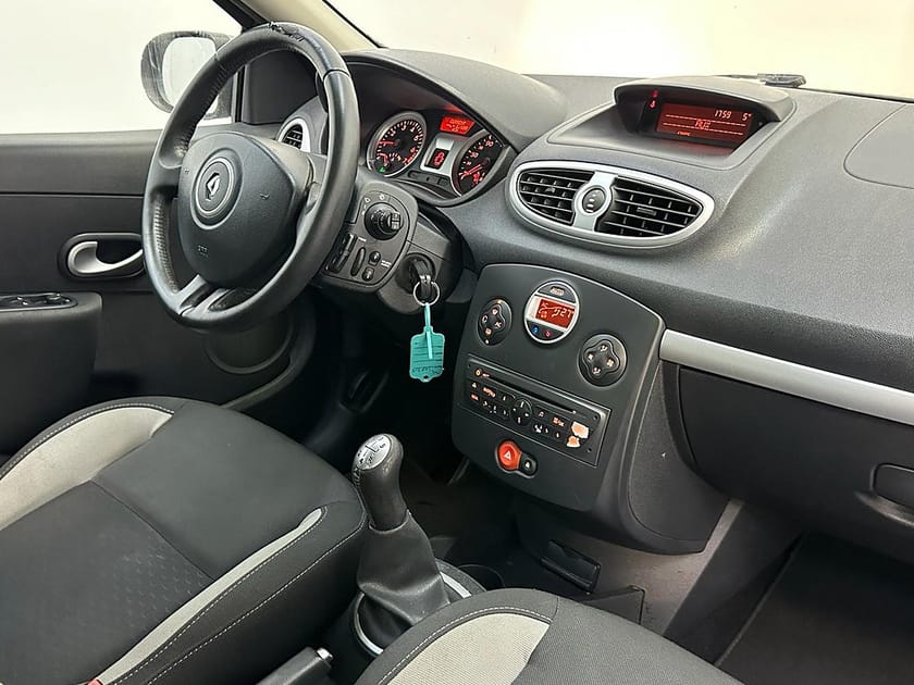 Bild 2 av Renault Clio  Halvkombi 5-dörrars 1.2 Euro 4