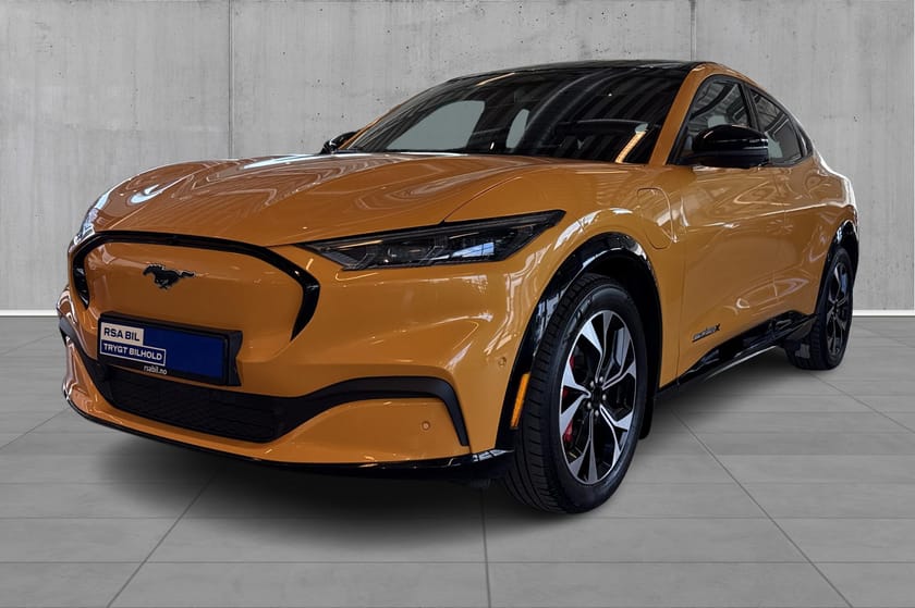 Bilde 2 av Ford Mustang Mach-E Long Range AWD LR Pano Skinn 360 Krok+++