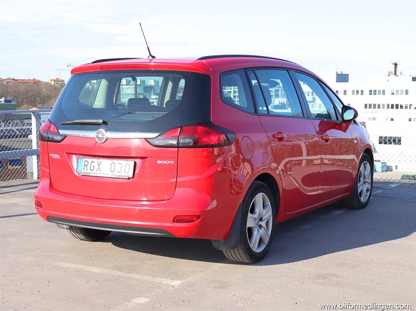 Bild 4 av Opel Zafira Tourer 2.0 130hk 7sits  S/V-hjul P-sensor 1-ägare
