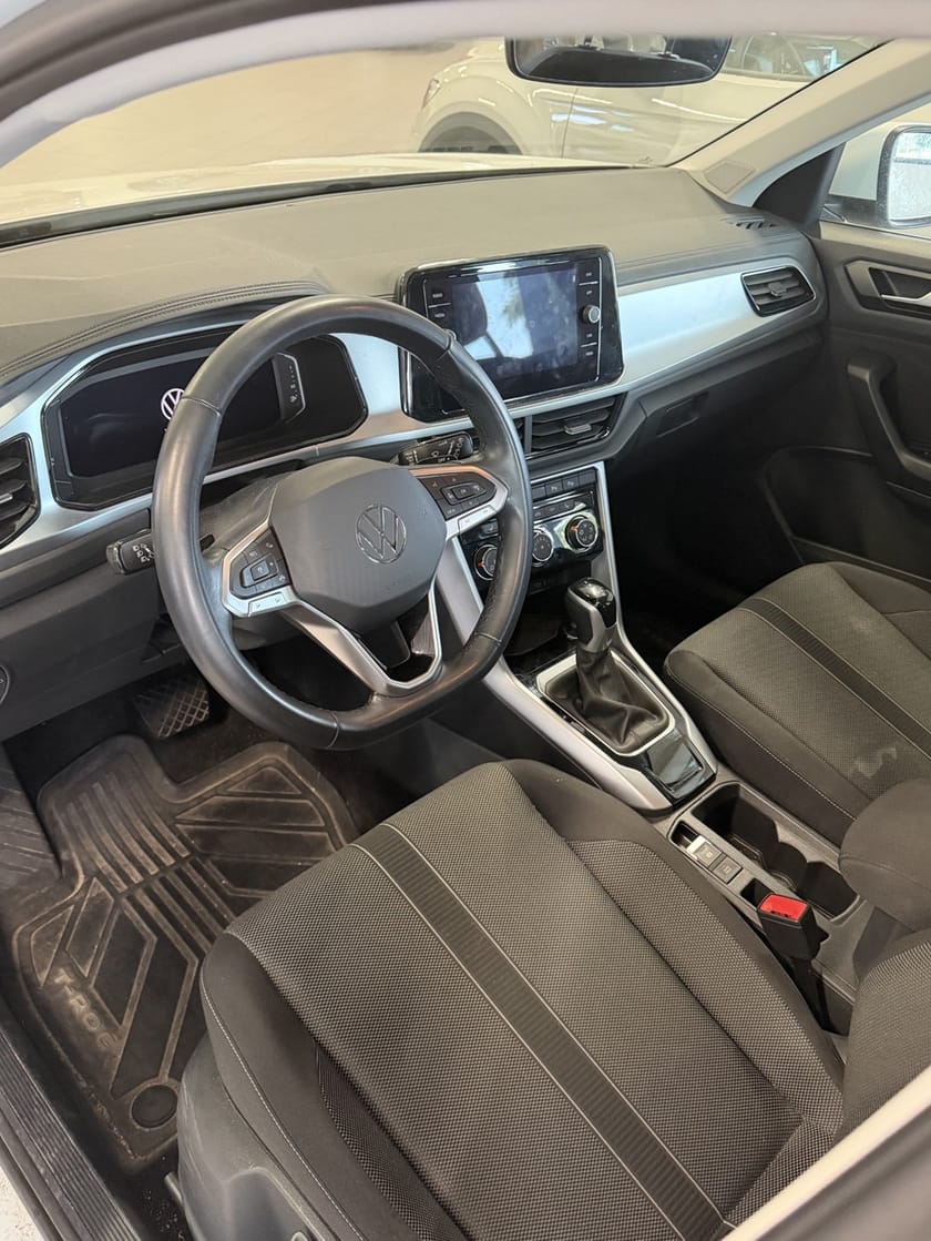 Bild 2 av Volkswagen T-Roc 1.5 TSI 150 DSG7 Digital Cockpit Pro
