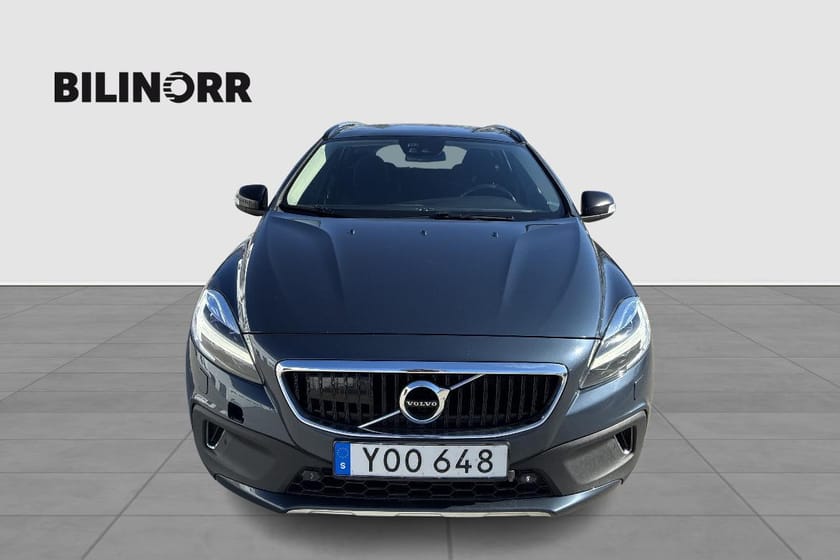 Bild 2 av Volvo V40 Cross Country D3 Panorama/Kamrem bytt/Drag/HarmanKardon