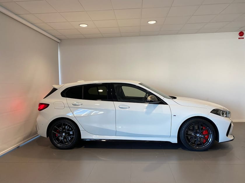Bild 2 av BMW M135i xDrive 4,95% ränta M-Sport Pro Adaptiv Farthållare