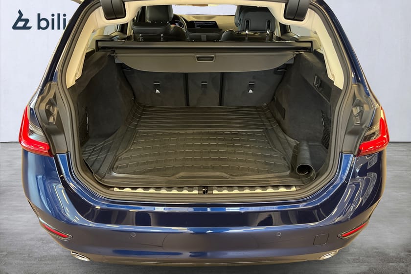 Bild 4 av BMW 320d Touring 320 |Steptronic|Sport line|Värmare|Svankstöd