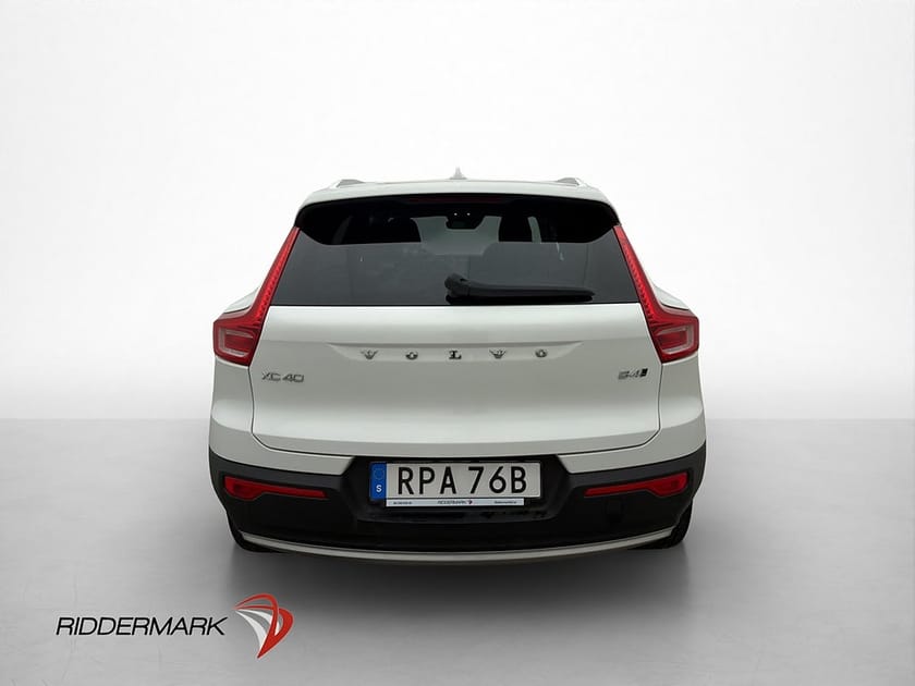 Bild 5 av Volvo XC40 B4 AWD Momentum VOC P-Värmare Kamera Navi Carplay