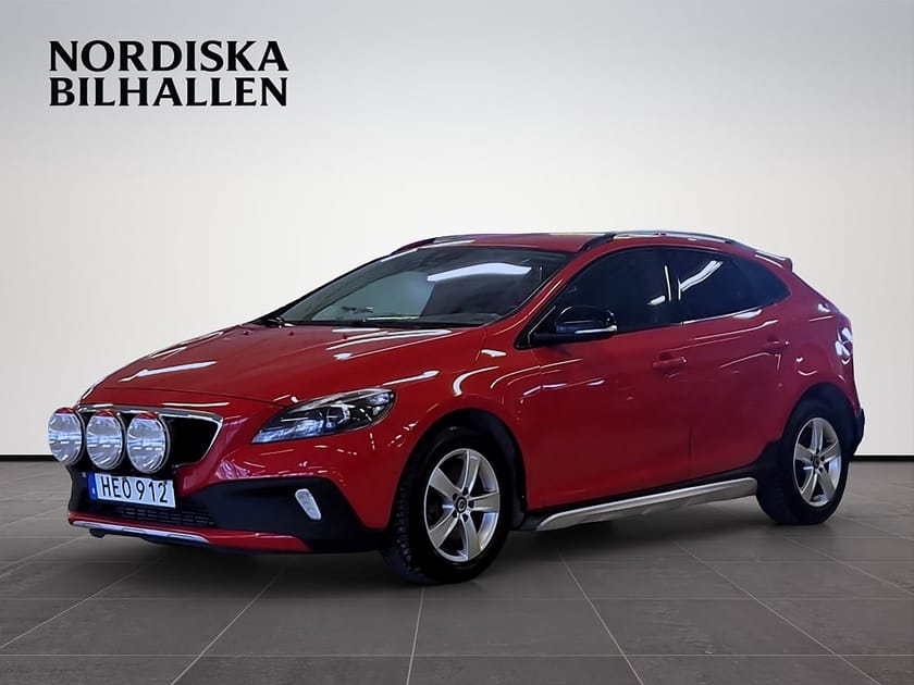 Bild 3 av Volvo V40 Cross Country T4 AWD Geartronic Momentum Värmare Dragkrok Bluetooth