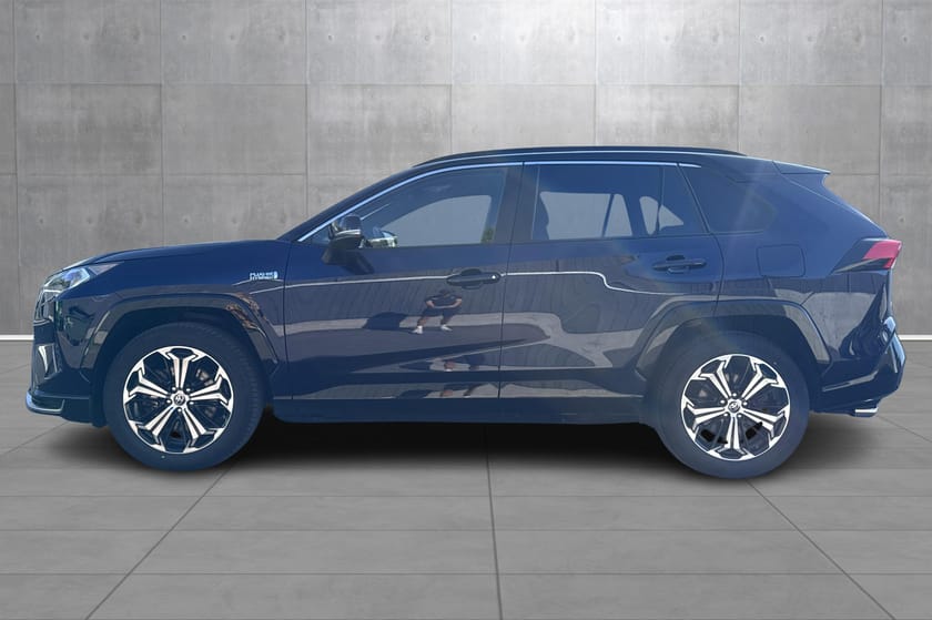 Bilde 2 av Toyota RAV4 Plug-in Hybrid AWD-i Executive, Panorama, Bi-tone