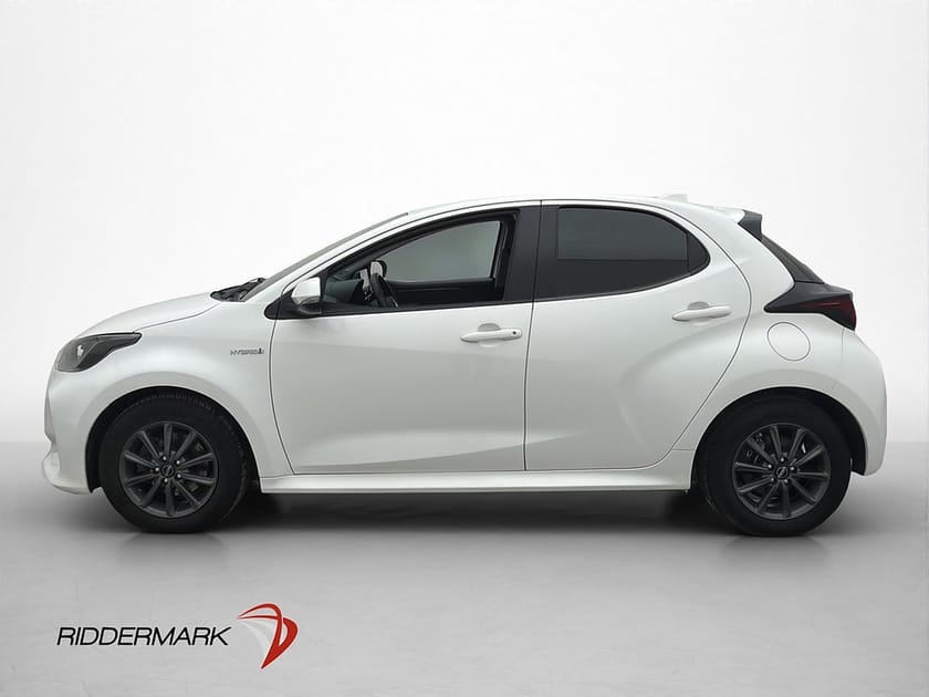 Bild 4 av Toyota Yaris Hybrid 116hk Backkamera Farthållare Rattvärme