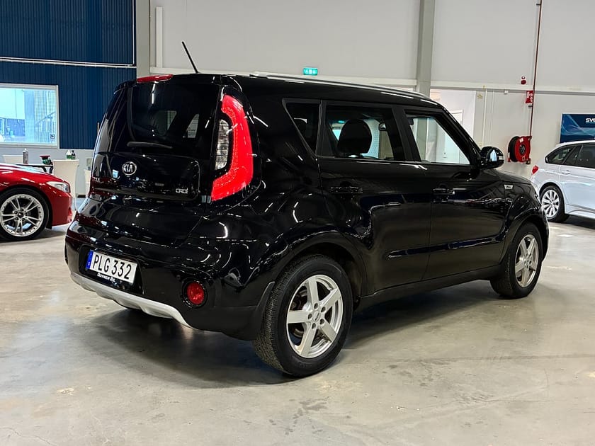 Bild 4 av Kia Soul 1.6 CRDi GLS Advance | V-hjul | Rattvärme | Navi