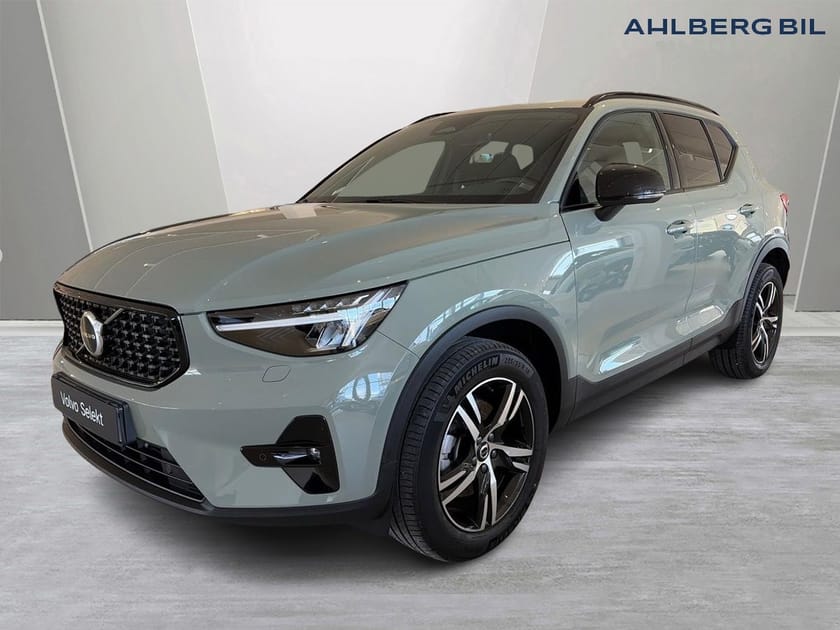 Bild 5 av Volvo XC40 B3 FWD Bensin Plus Dark, Klimatpaket, Förarstödpaket, Parkeringskamera Bak, Baklucka Elmanövrerad, Google Maps
