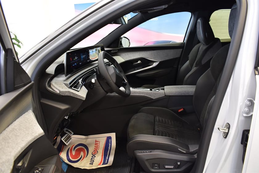 Bild 5 av Peugeot E-3008 Dual Motor Electric 4X4 GT Ultimate