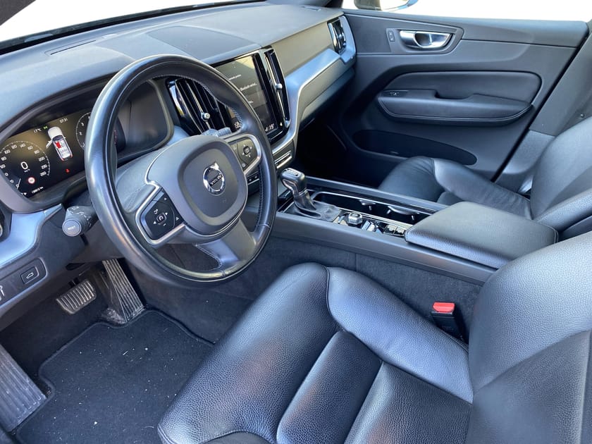 Bild 2 av Volvo XC60 T5 AWD Momentum Advanced SE