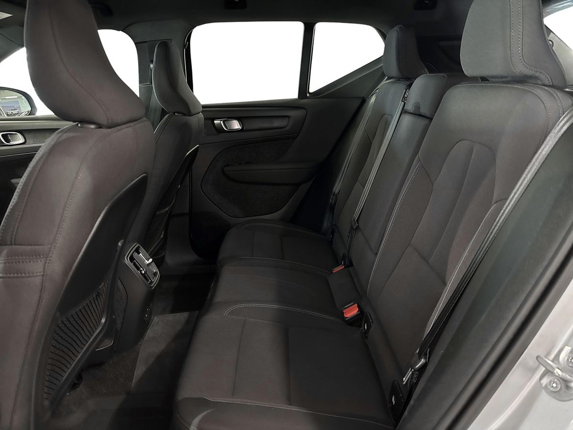 Volvo XC40 2024 - miniatyr 9