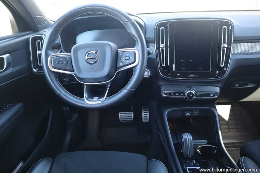 Bild 3 av Volvo XC40 T3 1.5 FWD 163hk Automat R-design Dragkrok