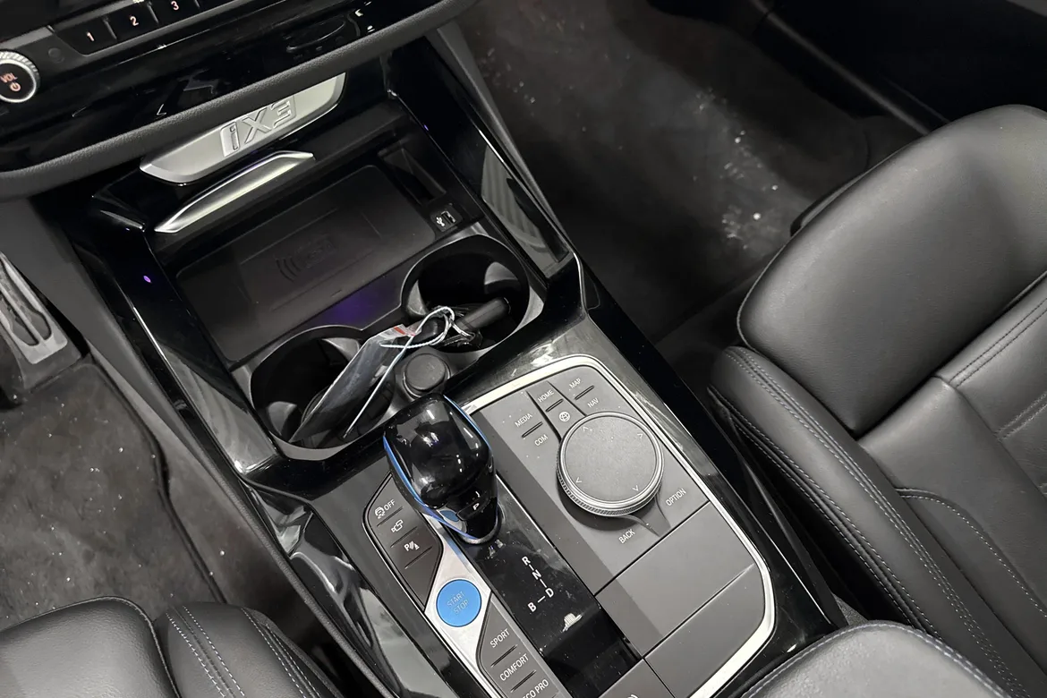 picture of a car