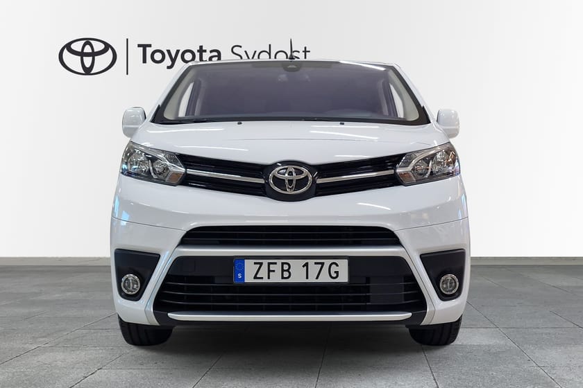 Bild 2 av Toyota Proace Verso 2,0D 145 hk Shuttle 9-sits
