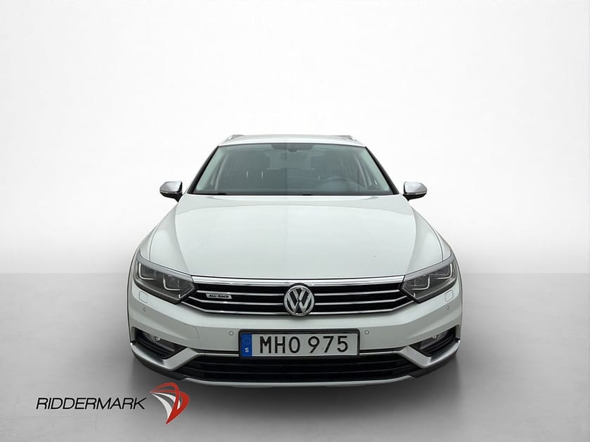 Bild 2 av Volkswagen Passat Alltrack TDI 4M 190hk Executive Värm Drag