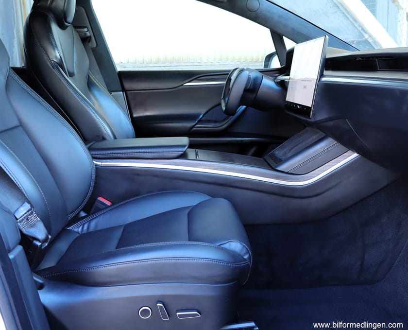 Bild 4 av Tesla Model X Long Range AWD 670hk 7-sits Moms