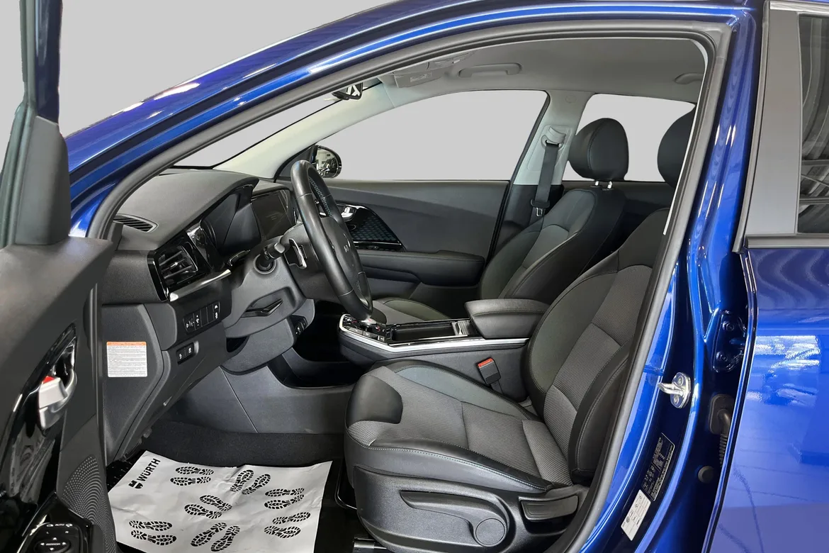 picture of a car